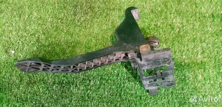 Фиксатор капота Renault Megane 3 (BZ0H) 2011