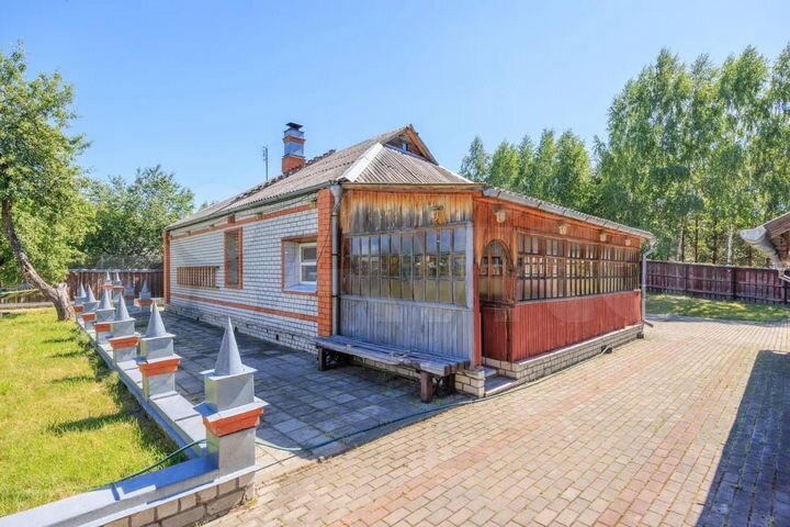 Дом 200 м² на участке 42 сот.