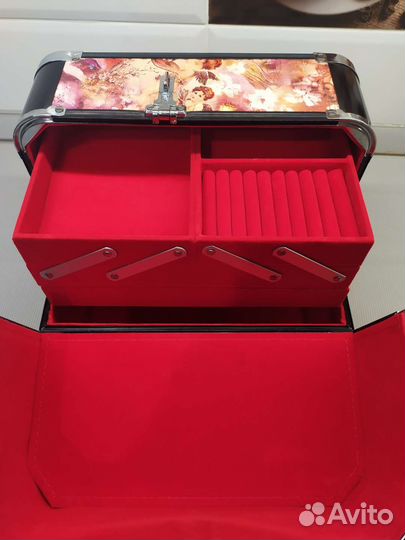 Шкатулка (кейс) для украшений и косметики