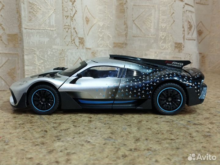 Mercedes-benz One серебристый 1:24