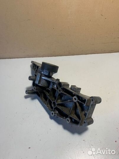 Кронштейн генератора Volvo S60 B5244S