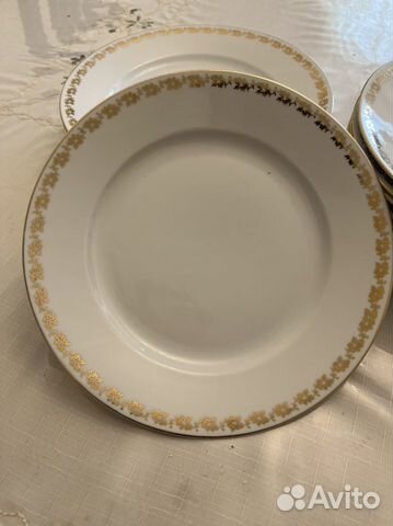 Тарелка фарфор Thun Чехословакия 1970г. 12 штук