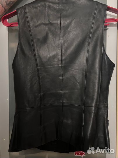 Жилетка женская кожаная винтаж