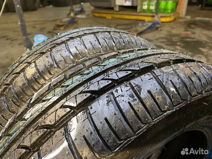 Bridgestone B250 165/65 R13 77T