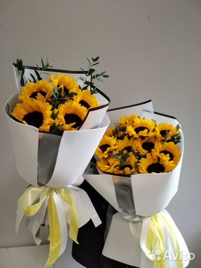Букет из подсолнухов доставка Подольск цветы