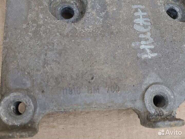 Кронштейн кондиционер Nissan Primera P11 P12 99-08