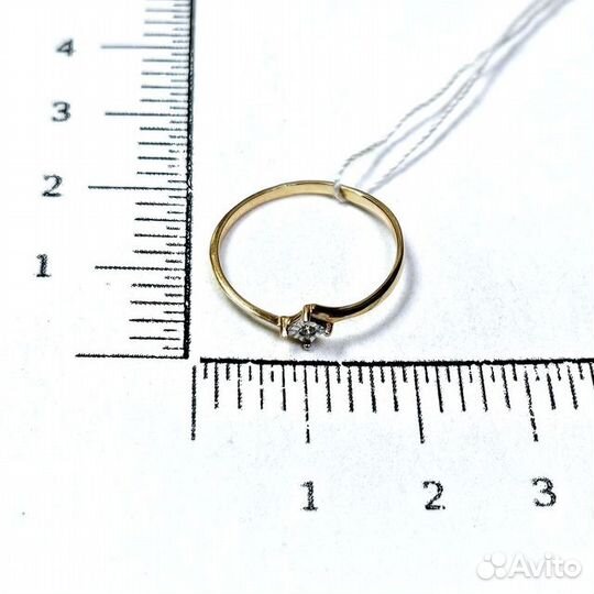 Золотое кольцо с камнем 16,5р