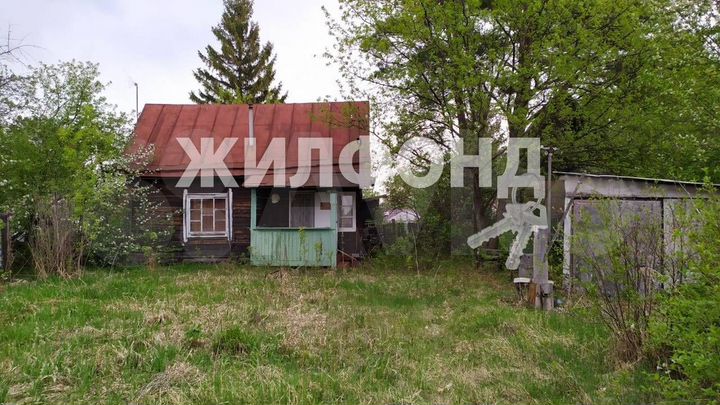 Дача 40 м² на участке 8 сот.