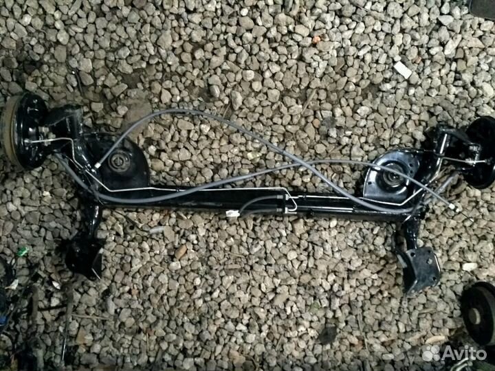 Рено Логан Сандеро 2014-23 задняя балка