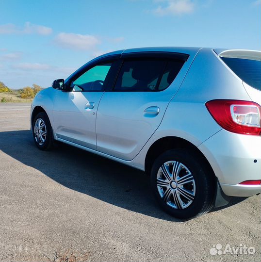 Renault Sandero 1.6 AT, 2016, 168 500 км
