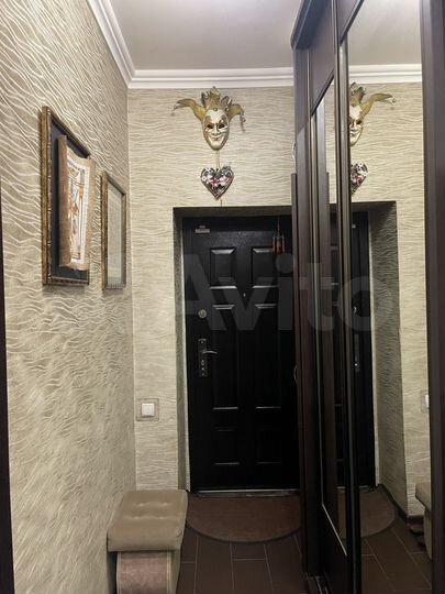 3-к. квартира, 73 м², 1/2 эт.