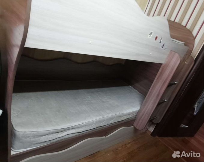 Детская кровать 2 яруса