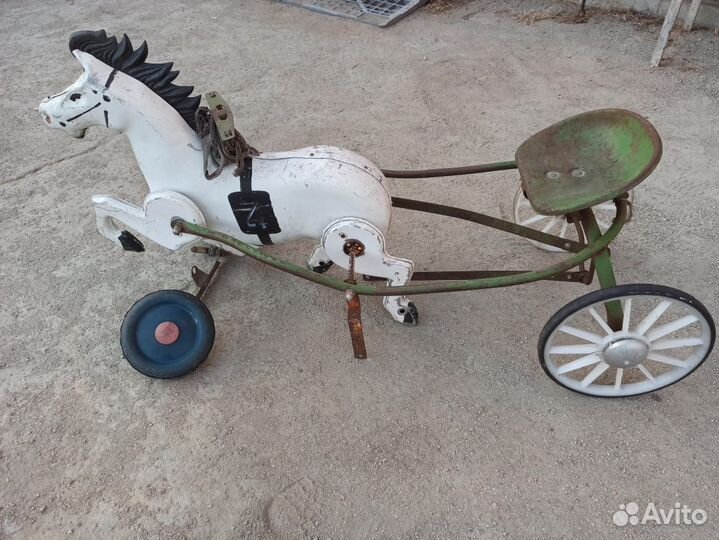 Педальный конь СССР