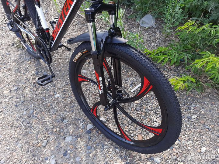 Велосипед новый на литых дисках 26 дюймов