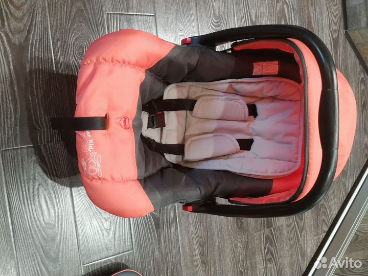 Переноска для детей в машину