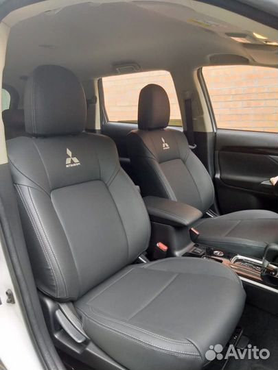 Чехлы на Mitsubishi Outlander 3 рестаилинг