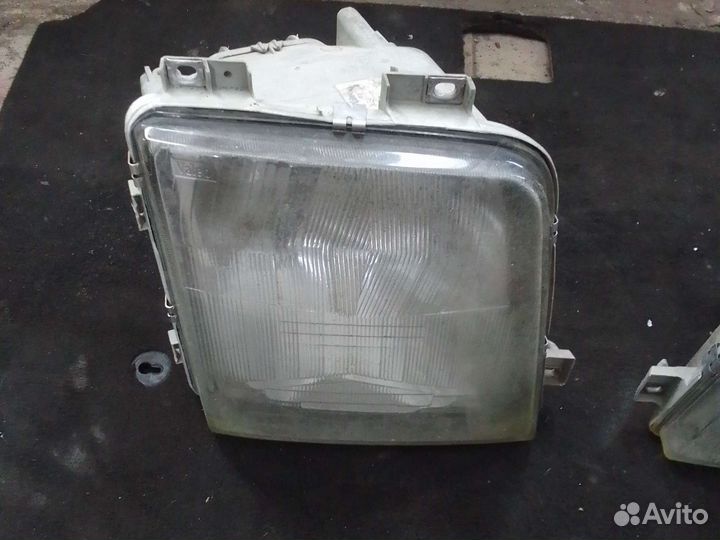 Фара левая правая Volkswagen LT 1996 - 2006
