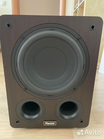 Сабвуфер magnat alpha rs8