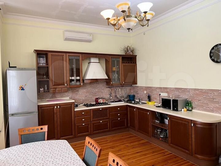Дом 280 м² на участке 15 сот.