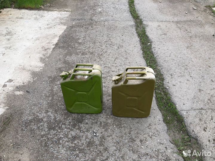 Канистра металлическая 20 л