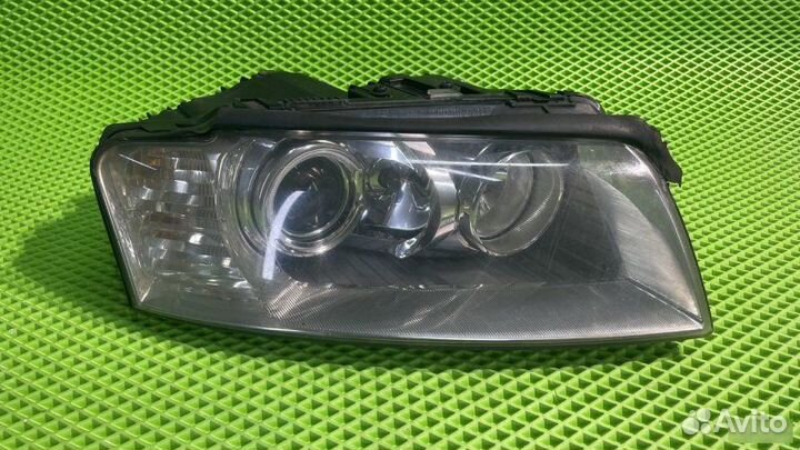 Фара правая Audi A8 BFM 2002-2010