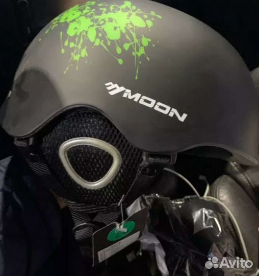 Горнолыжный шлем