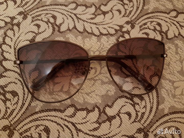 Солнцезащитные очки женские