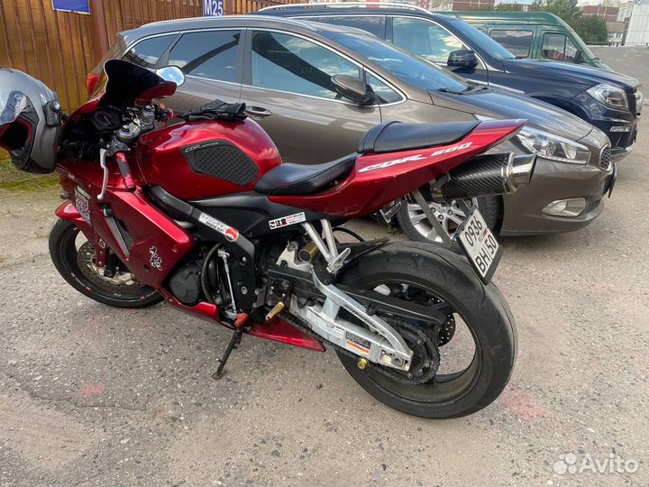 Мотоцикл Honda cbr600rr