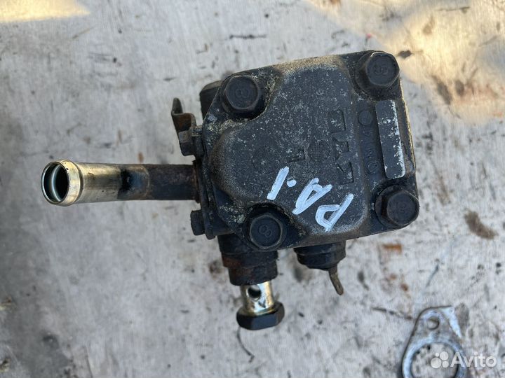 Насос гур Mitsubishi Pajero 4