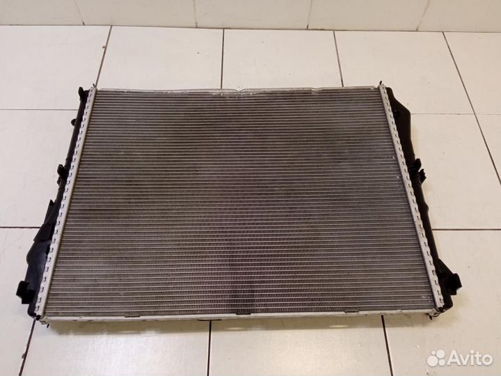 Радиатор охлаждения двигателя Mercedes-Benz S-Clas