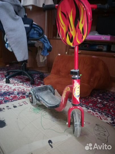Продам самокат детский