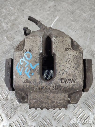 Суппорт передний левый Bmw 3-Series E90 N43B20