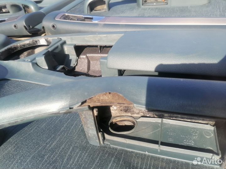 Дверные карты audi a6 c5 зелёные