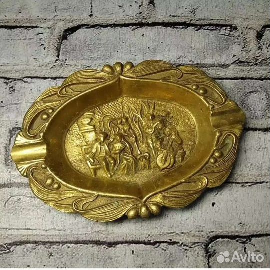 Винтажная Пепельница