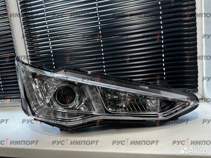 Фара Yutong Правая