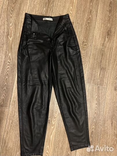 Брюки кожаные Zara