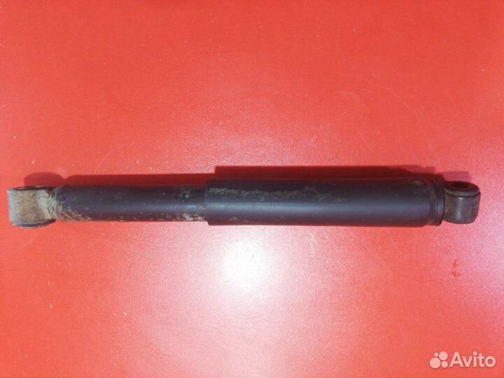 Амортизатор Nissan Navara D40M YD25ddti 2008