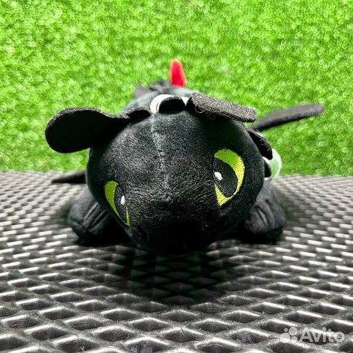 Мягкая игрушка Беззубик на присоске 25 см оптом