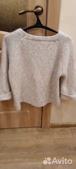 Кофта с объемными рукавами