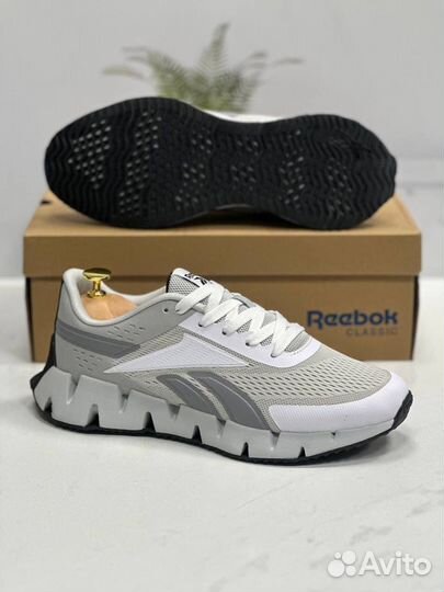 Кроссовки Reebok серые мужские