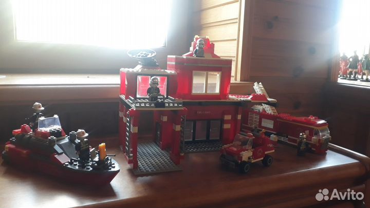 City Fire Пожарная станция и Катер