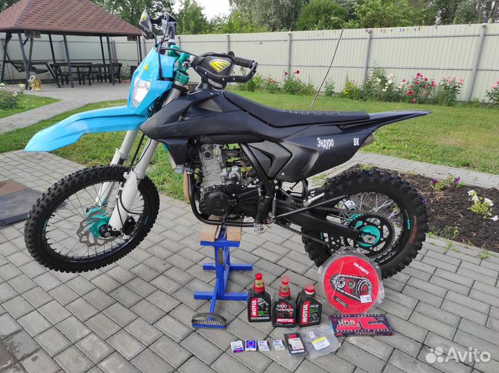 Авантис А6 мотоцикл на 174 двиг с водяным охл