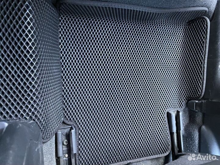 Полики на Ниссан