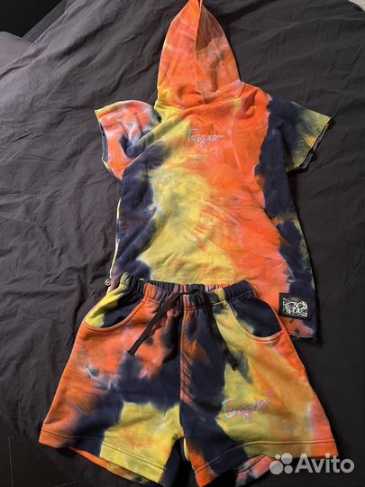 Спортивный костюм