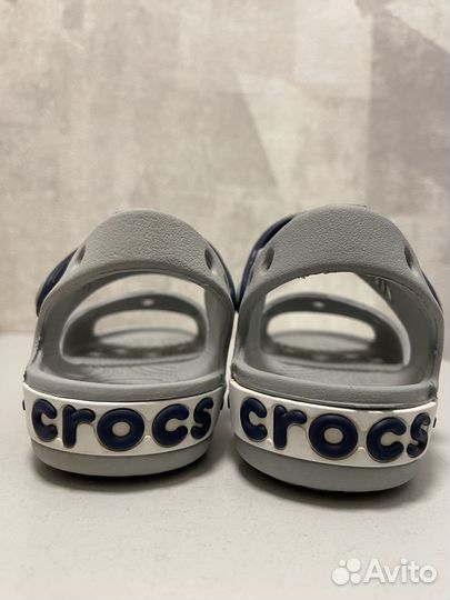 Сандали crocs