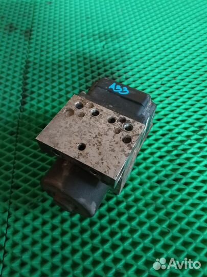 Блок управления Abs Nissan Maxima A33