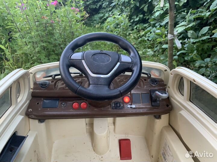 Детский электромобиль бу