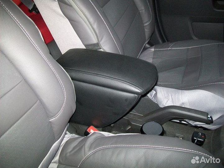 Подлокотник Шевроле Авео Т300 /Chevrolet Aveo T300