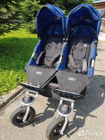 Коляска для двойни