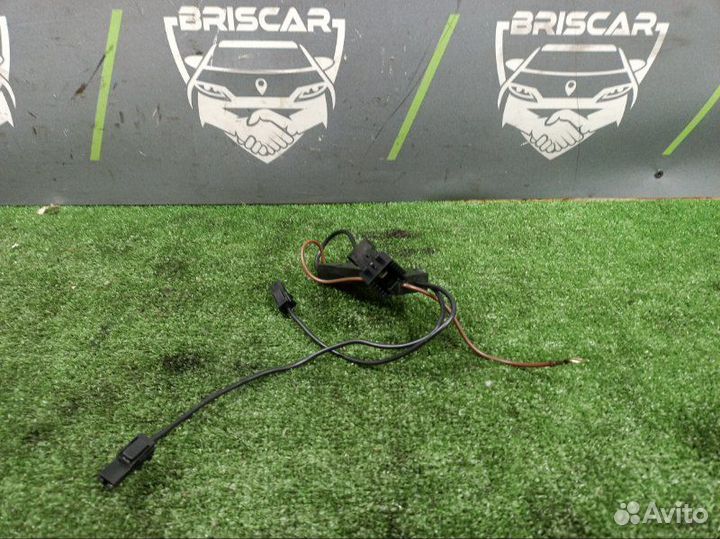 Усилитель антенны задний Mercedes-Benz C-Class